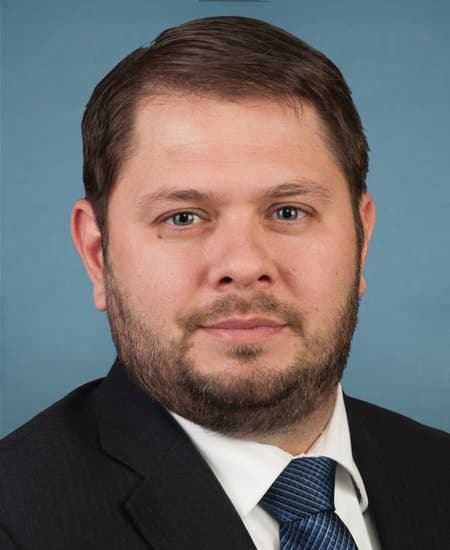 Official congressional portrait of Ruben Gallego (public domain)